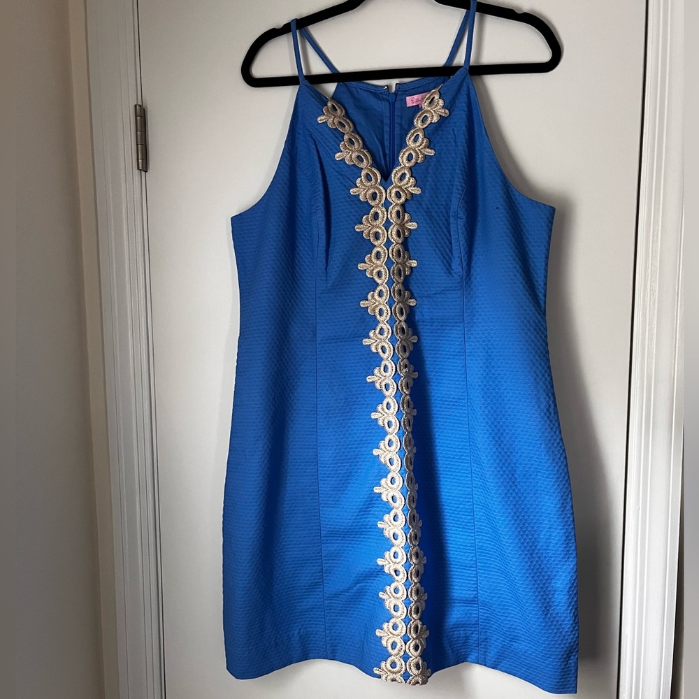 Lilly Pulitzer Pearl Sheath Lapis Blue Gold Lace
Pique V Neck Shift Dress